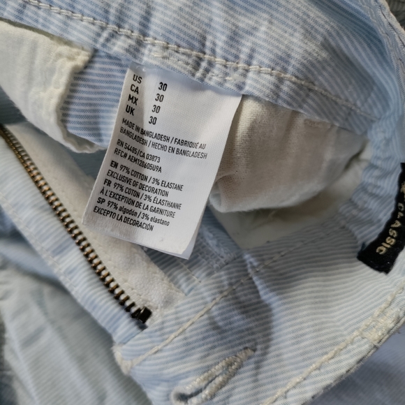 AEO stripped light blue shorts extreme flex classic fit lightweight 30 waist - Picture 11 of 14